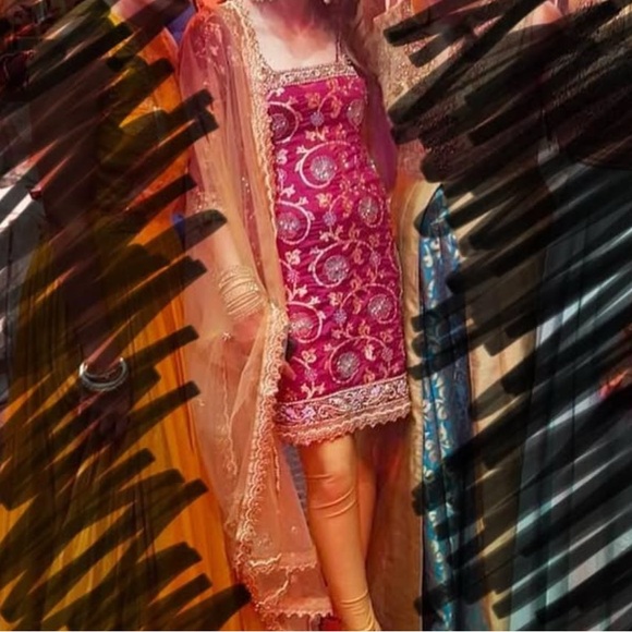 Indian Suit - Picture 9 of 9